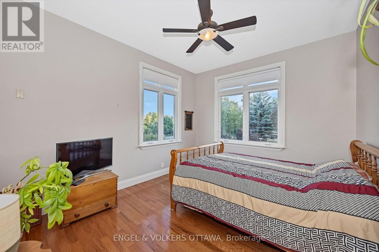 28918553/1836-whitemarsh-crescent/kanata-north-west/ottawa/ontario/K2W1B5_25