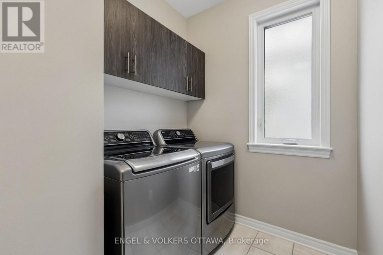 29492071/865-tewin-circle/camelot/ottawa/ontario/K4A1K1_29