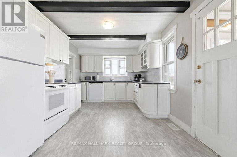 29645048/50-poole-street/mcnabbraeside-twps/mcnabbraeside/ontario/K7S1J2_15