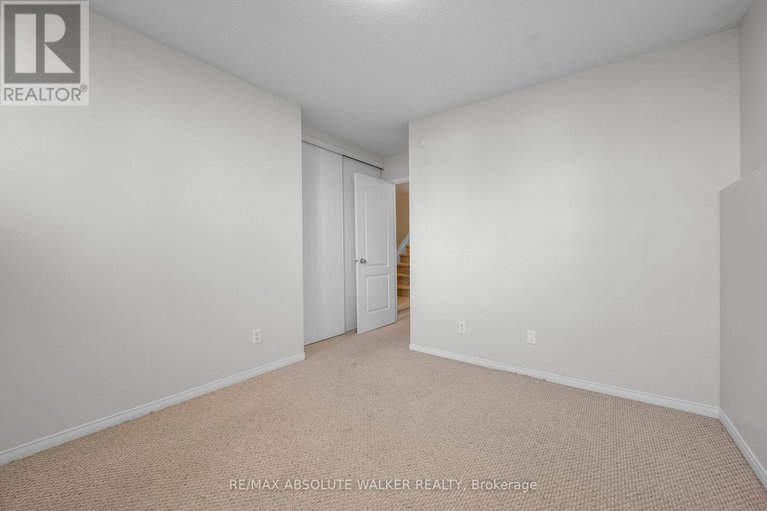 28933682/1647-locksley-lane/beaconwood/ottawa/ontario/K1J1B6_19