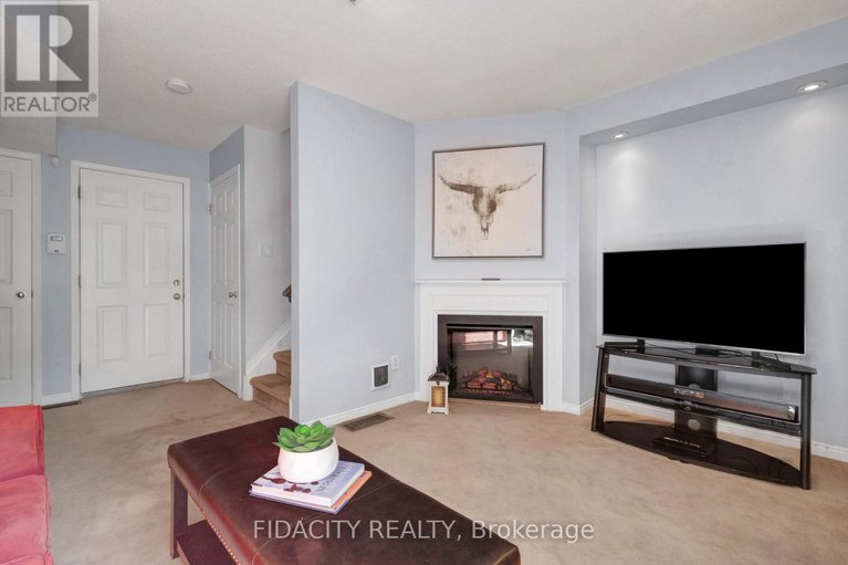 28952886/83-manhattan-crescent/central-park/ottawa/ontario/K2C4B8_18