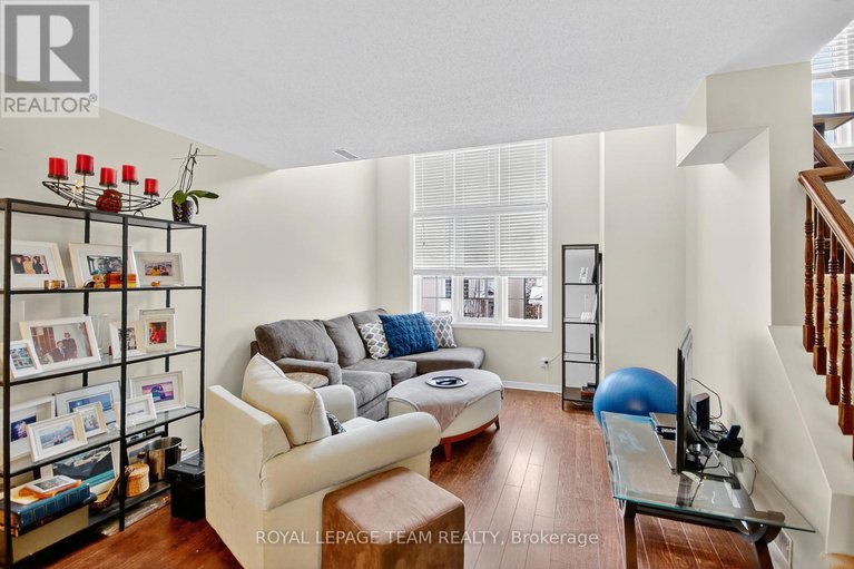 29406960/145-wharhol-private/westcliffe-estates/ottawa/ontario/K2H1G5_5