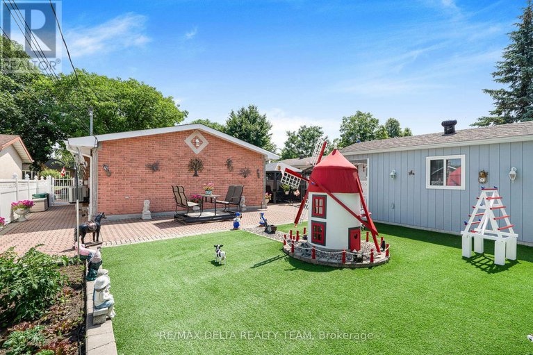 28631886/2435-heaton-avenue/hawthorne-meadows/ottawa/ontario/K1G1J1_29