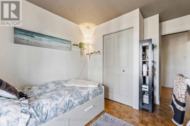 29650529/1506-158-b-mcarthur-avenue/vanier/ottawa/ontario/K1L8C9_17