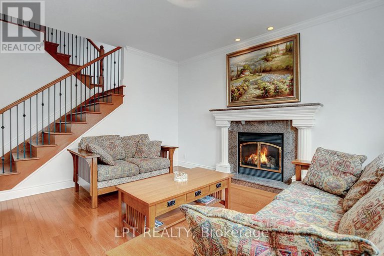 28311107/10a-ashburn-drive/borden-farmstewart-farmcarleton-heightsparkwood-hills/ottawa/ontario/K2E6N3_13