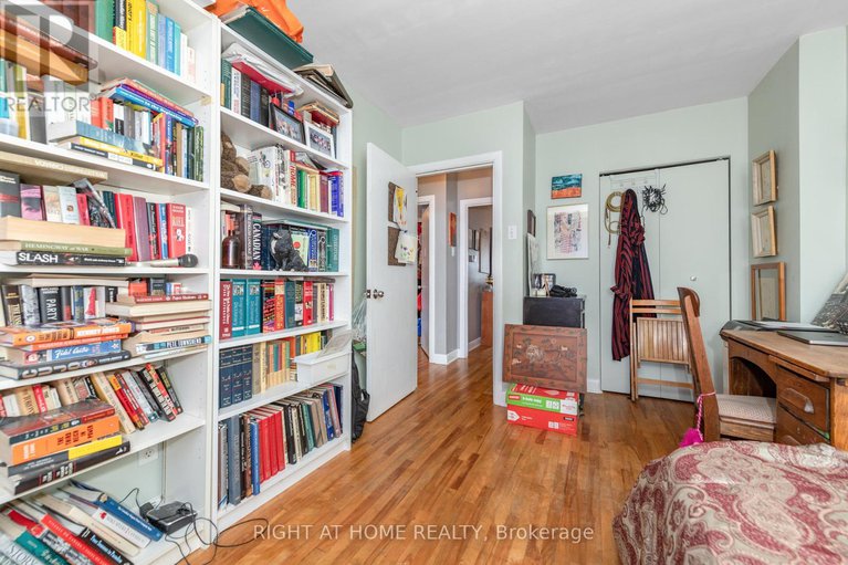 28537509/2421-iris-street/parkway-park/ottawa/ontario/K2C1C7_20