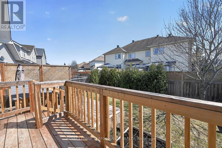 29661849/1665-frenette-street/fallingbrookgardenway-south/ottawa/ontario/K4A4L4_44