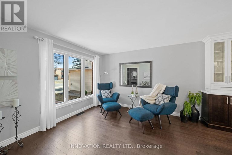 29591600/2056-wildflower-drive/queenswood-heights-south/ottawa/ontario/K1E3R3_18