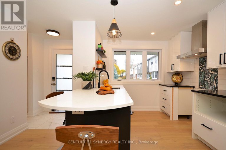 29092307/34-660-hochelaga-street/carson-meadows/ottawa/ontario/K1K2E9_13