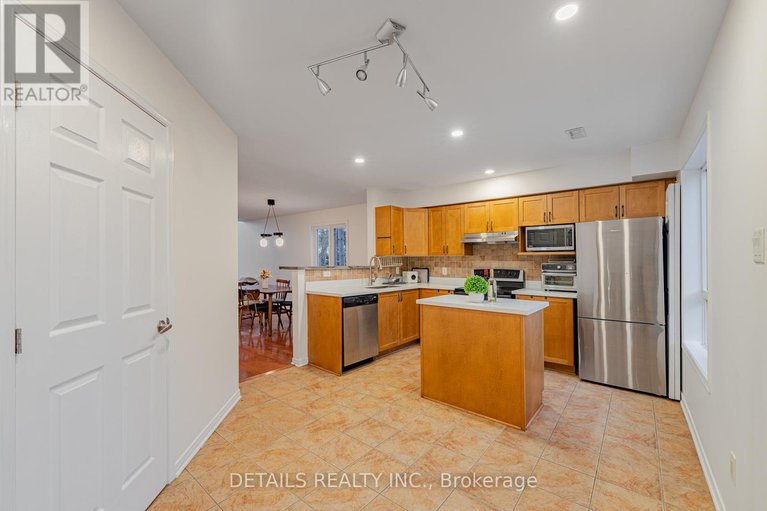 29184001/20-376-wiffen-private/westcliffe-estates/ottawa/ontario/K2H1G4_19