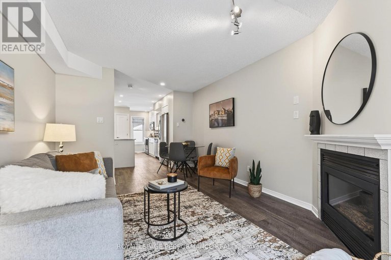 29325303/90d-templeton-street-e/sandy-hill/ottawa/ontario/K1N6X3_17