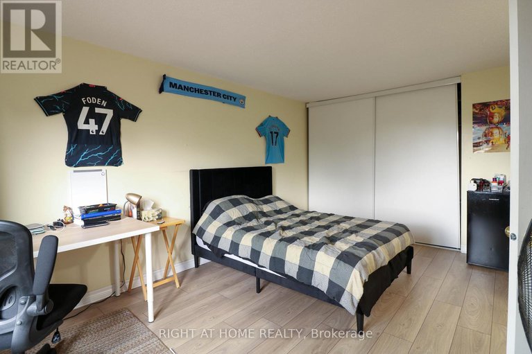 29142163/50-fireside-crescent/hunt-club-parkgreenboro/ottawa/ontario/K1T1Z4_12