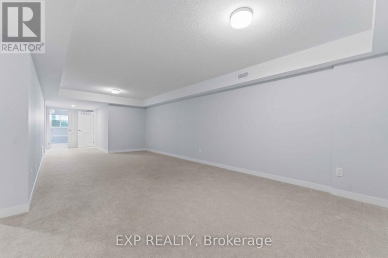 29443713/116-parnian-private/half-moon-bay/ottawa/ontario/K2J4H7_61