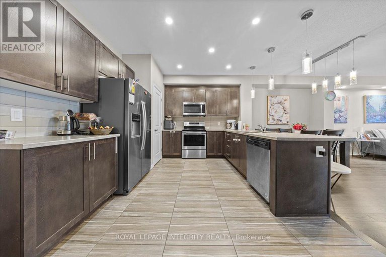 28631882/14-hackney-private/emerald-meadowstrailwest/ottawa/ontario/K2V0K8_5