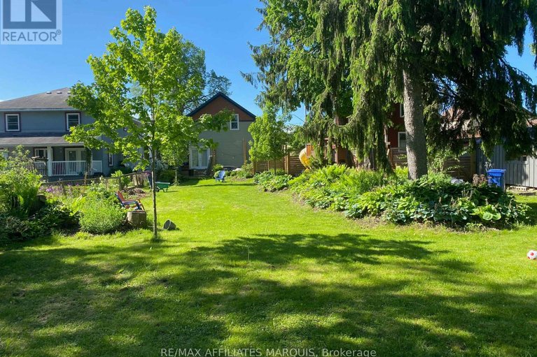 29607389/20-river-street/smiths-falls/smiths-falls/ontario/K7A3S2_41