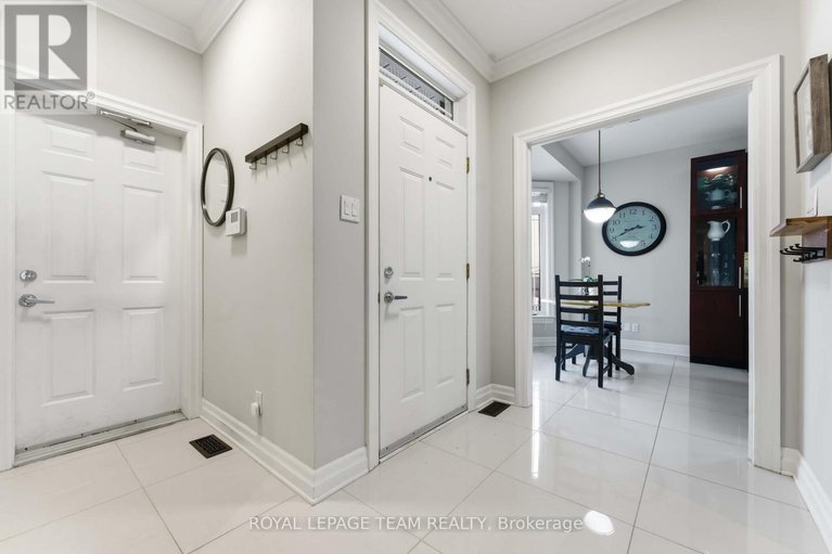 29386110/6-waterford-way/pineglencountry-place/ottawa/ontario/K2E7V4_26