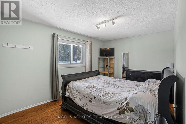 28810905/1427-rosebella-avenue/blossom-parkkemp-parkfindlay-creek/ottawa/ontario/K1T1E5_26
