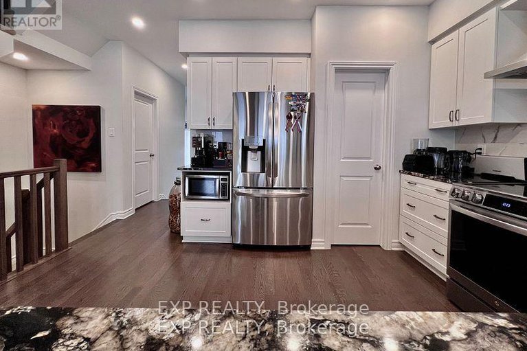 28505159/926-brian-good-avenue/riverside-southgloucester-glen/ottawa/ontario/K4M0N7_10