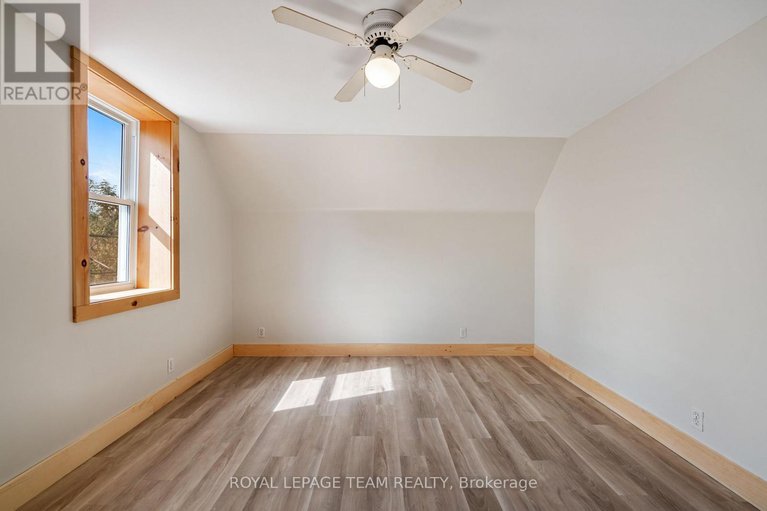 29213899/12361-winchester-springs-road/north-dundas-winchester-twp/north-dundas/ontario/K0C2L0_21