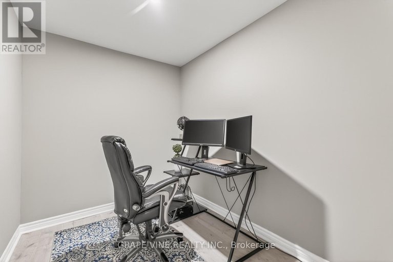 29648464/55-tapadero-avenue/emerald-meadowstrailwest/ottawa/ontario/K2S1B6_35