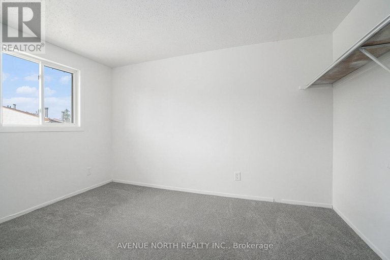 28790025/1747-dondale-st-street/pineview/ottawa/ontario/K1B5H7_16