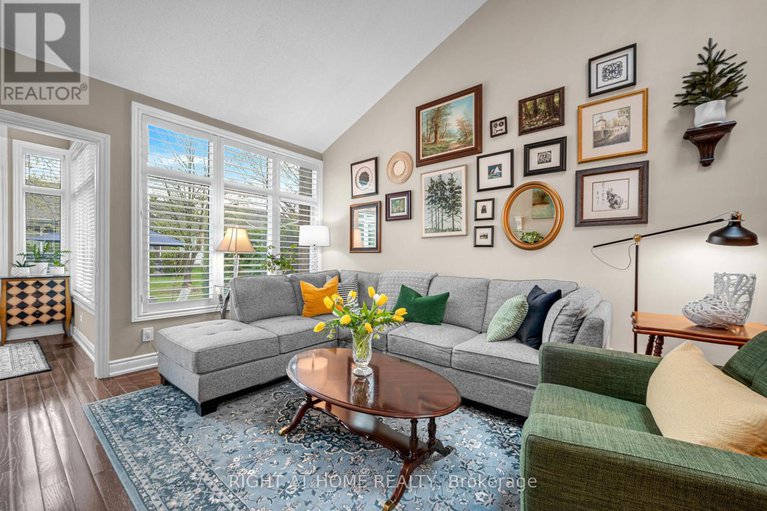 28485153/54-innesbrook-court/stittsville-central/ottawa/ontario/K2S1C7_20