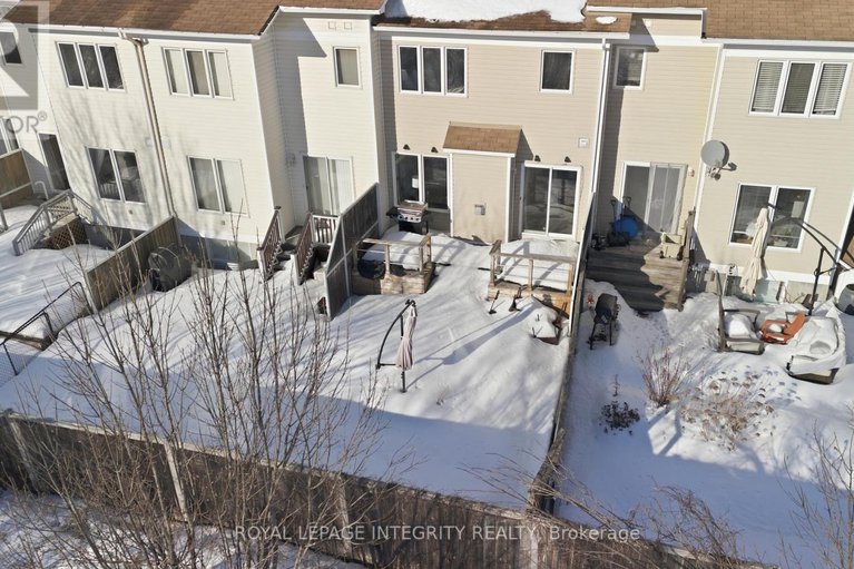 29420692/356-hillsboro-private/emerald-meadowstrailwest/ottawa/ontario/K2M3B1_25