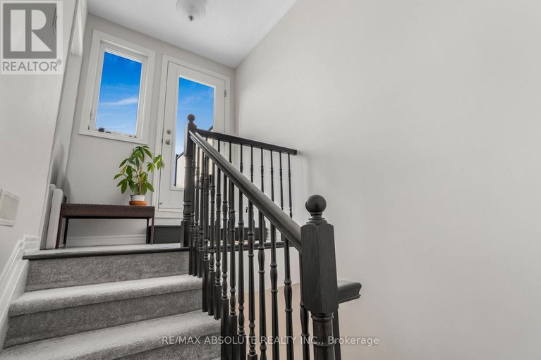 29213898/605-makwa-private/cfb-rockcliffe-and-area/ottawa/ontario/K1K5A4_20