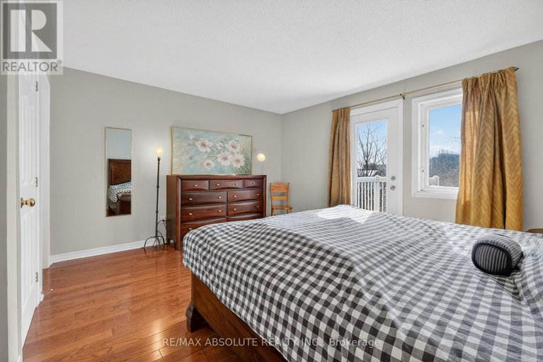 29681192/117-tall-pines-private/leslie-park/ottawa/ontario/K2H1H1_36