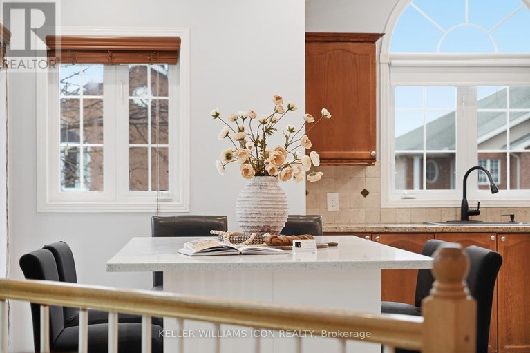 29593965/125-castle-glen-crescent/glencairnhazeldean/ottawa/ontario/K2L4G9_9