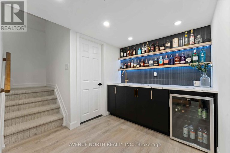 28812443/102-chancery-crescent/avalon-east/ottawa/ontario/K4A4N3_17