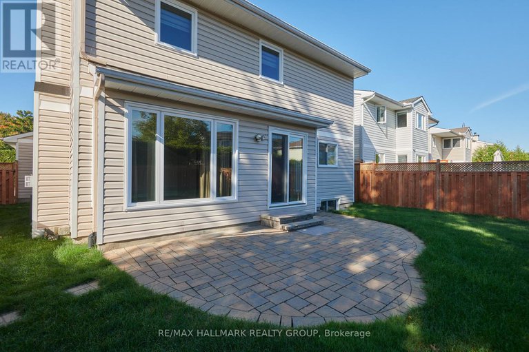 28989658/1743-silver-bark-avenue/orleanssunridge/ottawa/ontario/K1C7A8_17