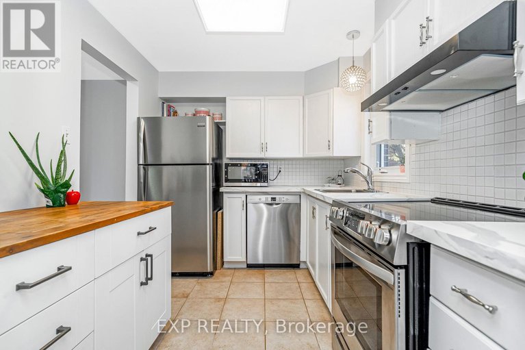 28984792/104-1820-marsala-crescent/fallingbrookpineridge/ottawa/ontario/K4A2E7_14