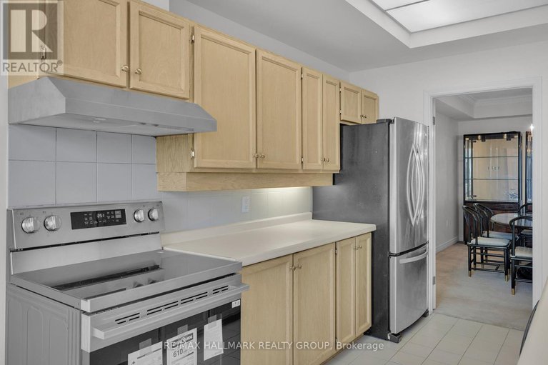 28921400/2204-1480-riverside-drive/riverview-park/ottawa/ontario/K1G5H2_16