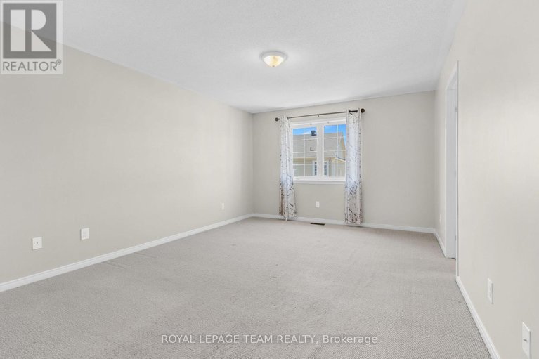 28376167/910-caldermill-private-w/stonebridge/ottawa/ontario/K2J0Z7_17