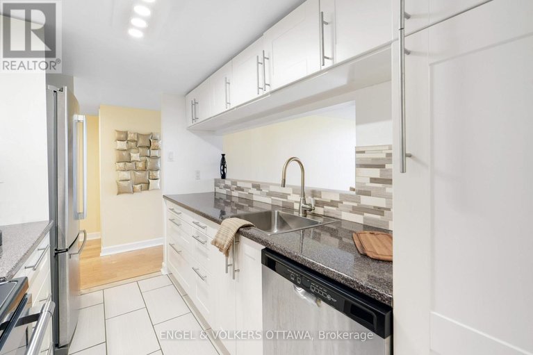 29651798/505-2019-carling-avenue/carlingwood/ottawa/ontario/K2A4A2_16