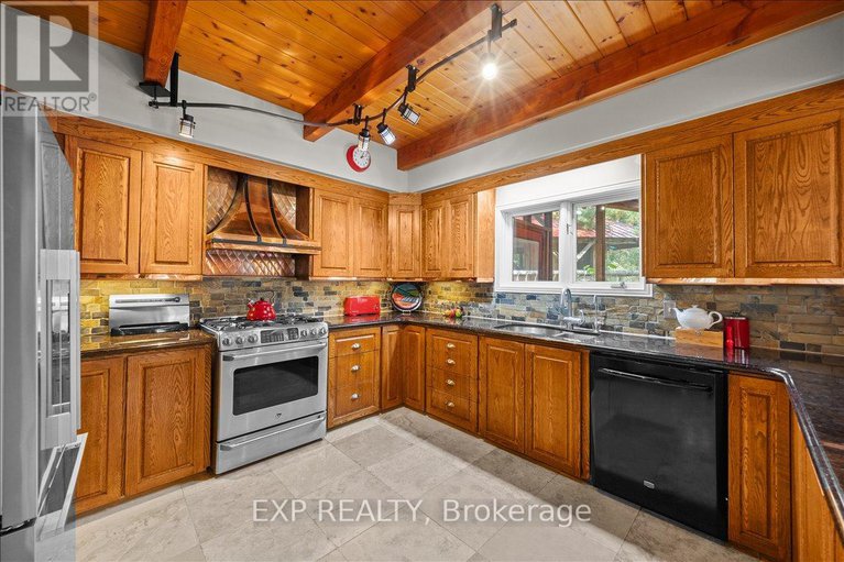 28972716/182-spruce-ridge-road/huntley-ward-south-west/ottawa/ontario/K0A1L0_15