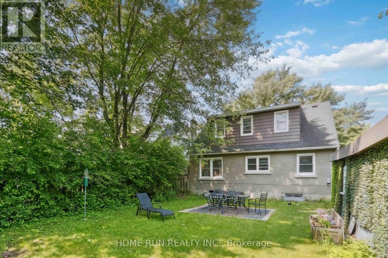 28631662/1617-dorion-avenue/riverview-park/ottawa/ontario/K1G0J7_31