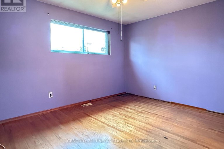 29085138/2527-needham-crescent/brookfield-gardens/ottawa/ontario/K1V6K1_20