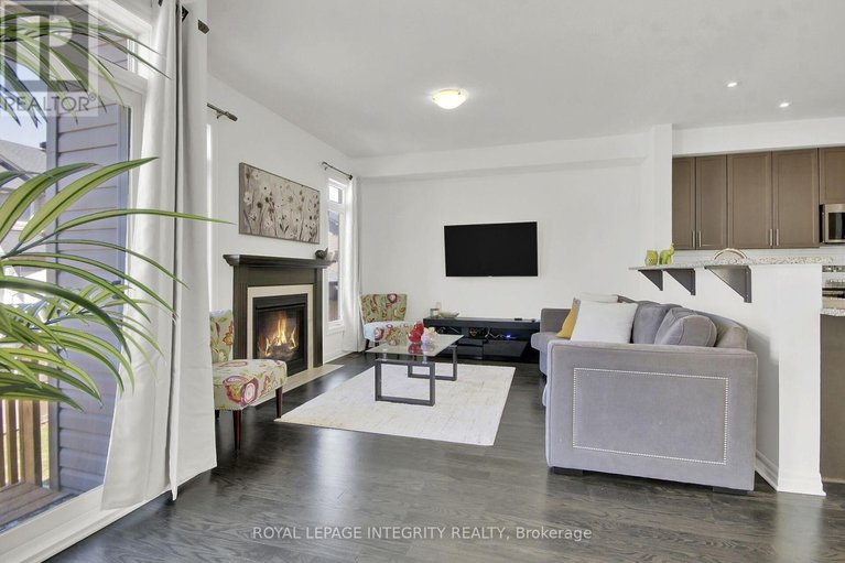 29637937/310-broadridge-crescent/mer-bleuebradley-estatesanderson-park/ottawa/ontario/K1W0H1_10