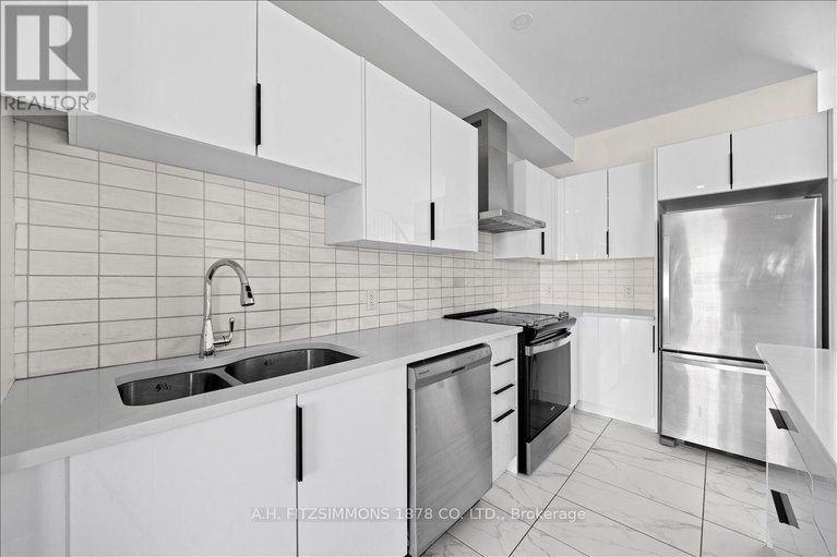 29037173/306-foliage-private/redwood-park/ottawa/ontario/K2H0C5_14