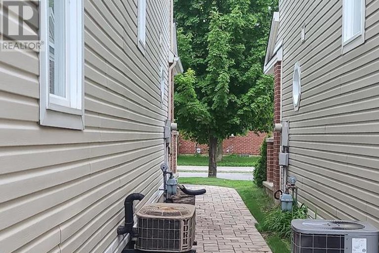 29096710/64-stedman-street/blossom-parkkemp-parkfindlay-creek/ottawa/ontario/K1T4G7_33