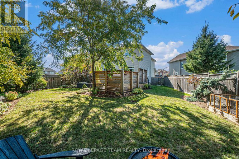28937544/369-glenbrae-avenue/morgans-grantsouth-march/ottawa/ontario/K2W0C2_33