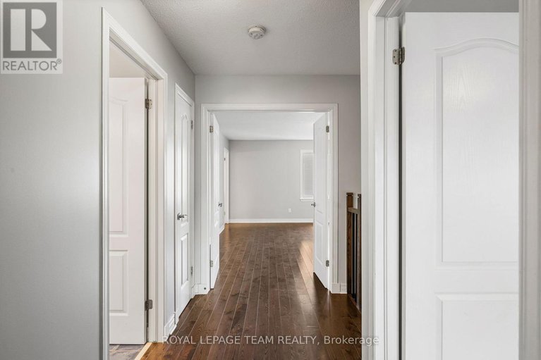 29074229/7-san-mateo-drive/longfields/ottawa/ontario/K2J5B3_24