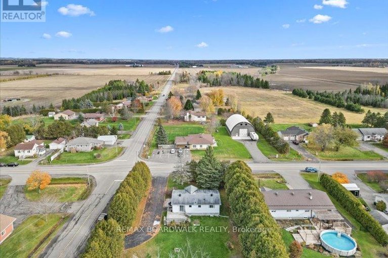 29519849/2462-dunning-road/cumberland-west/ottawa/ontario/K0A3E0_44