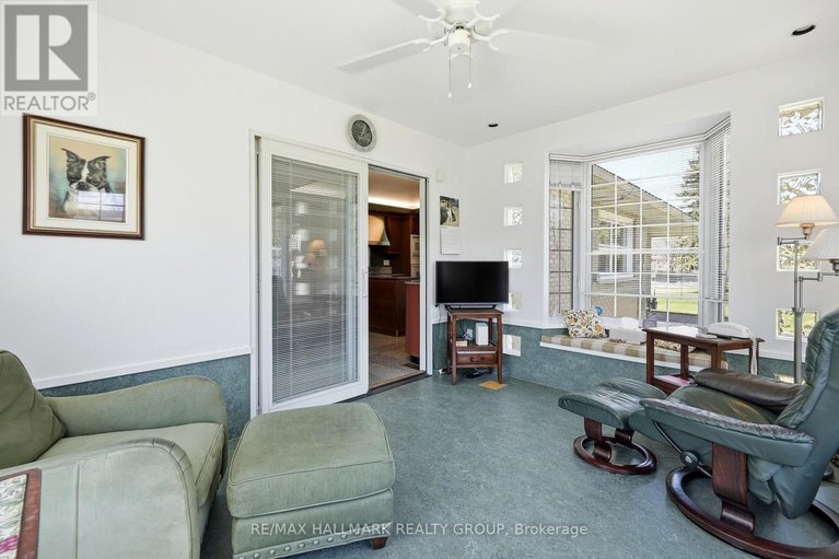 29628154/68-corkstown-road/lakeview-park/ottawa/ontario/K2H5B5_18