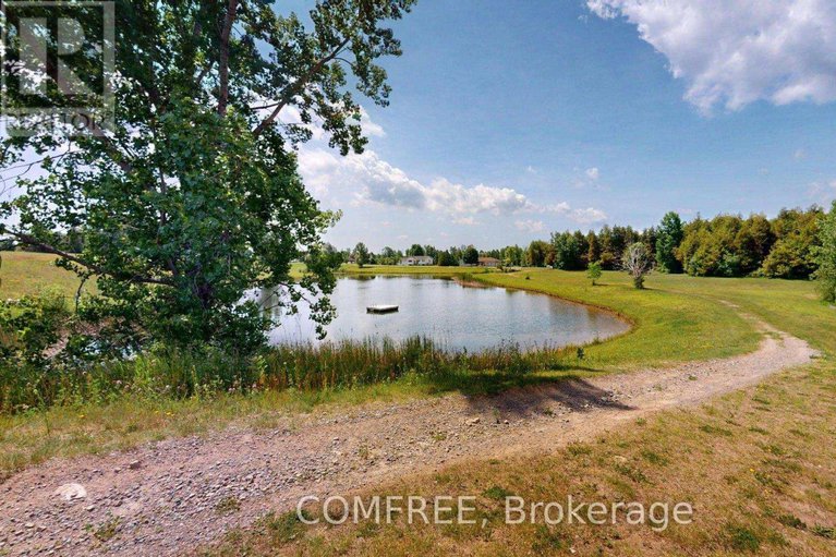 28538692/6959-viola-street/rideau-twp-s-of-reg-rd-6-w-of-mccordick-rd/ottawa/ontario/K0A2T0_29