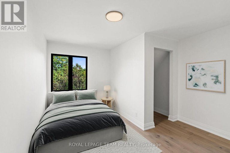 28989052/5575-south-sunset-drive/manotick-long-island-nicholls-island/ottawa/ontario/K4M1J4_35