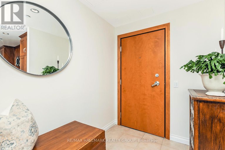 28613600/1404-90-george-street/lower-townbyward-market/ottawa/ontario/K1N0A8_4