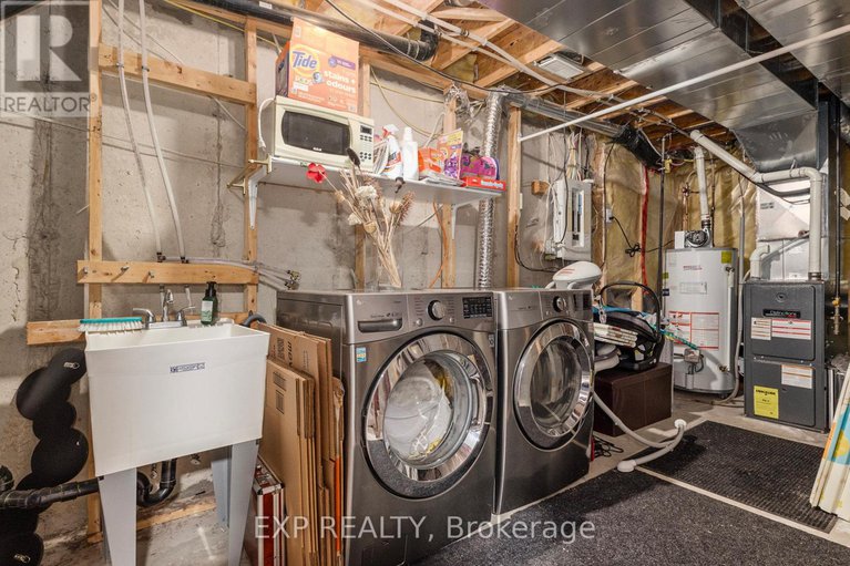 28965059/1550-demeter-street/fallingbrookgardenway-south/ottawa/ontario/K4A4Y9_15